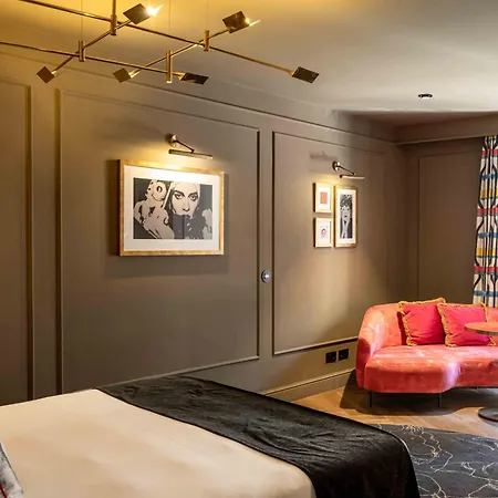 Upon Angels - Adults Only Лиссабон