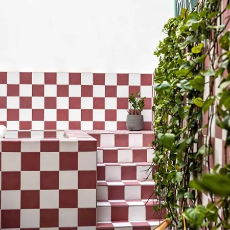 Upon Angels - Adults Only Лиссабон