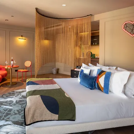 Апарт-отель Upon Angels - Adults Only